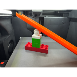 Connecteur Duplo vers Hot Wheels