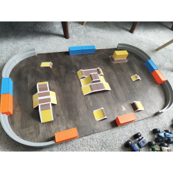 Monster Truck Arena compatible Monster Trucks 1/64