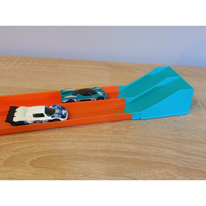 Double rampe saut long compatible Hot Wheels et Monster Trucks