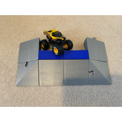 Hot Wheels Monster Truck Straight Stackable Ramps