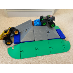 Hot Wheels Monster Truck Straight Stackable Ramps