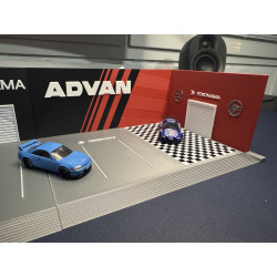 Mega Garage Advan grand format à l'échelle 1/64